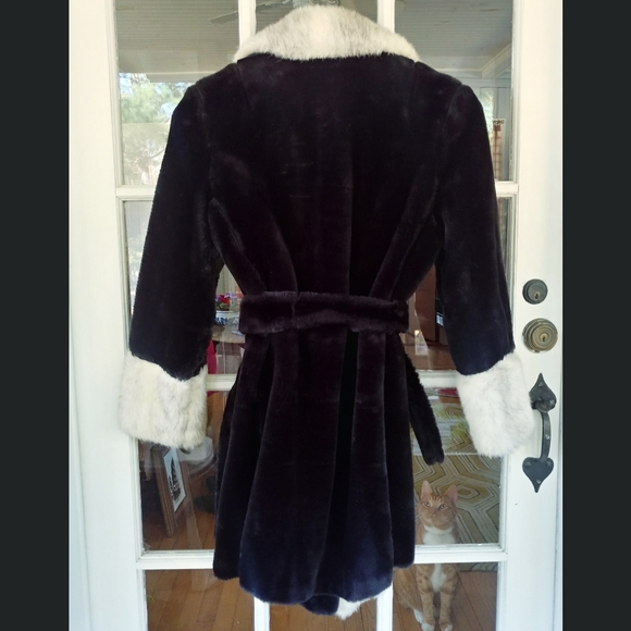 Vintage Faux Fur Coat - Picture 2 of 6